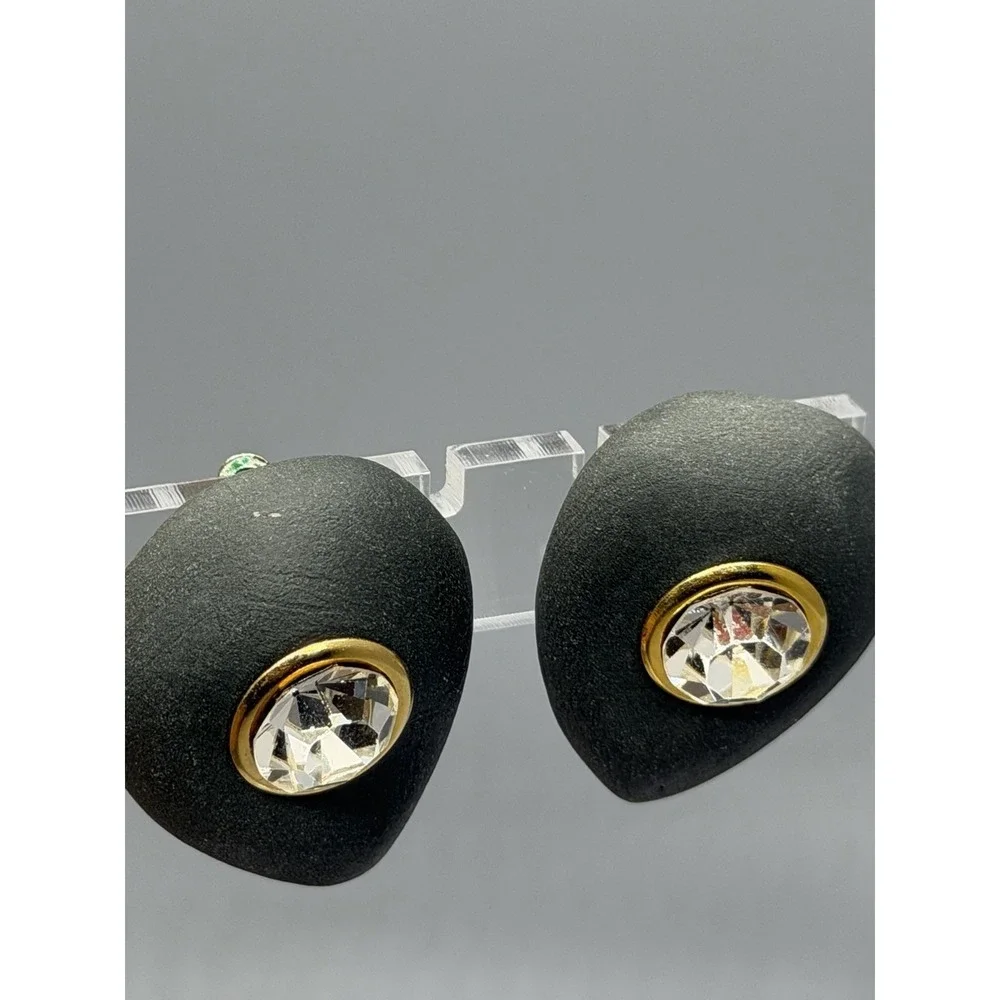 Vintage Tear Drop Faceted Glass Center Stone Clip On Earrings Black Gold Tone